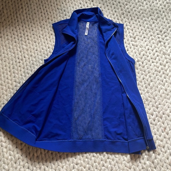 Fabletics workout tank jacket - Picture 3 of 5